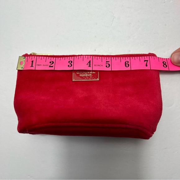 CHANEL MAKEUP Red Velvet Makeup Cosmetic Zip Pouch Bag - Picture 9 of 11